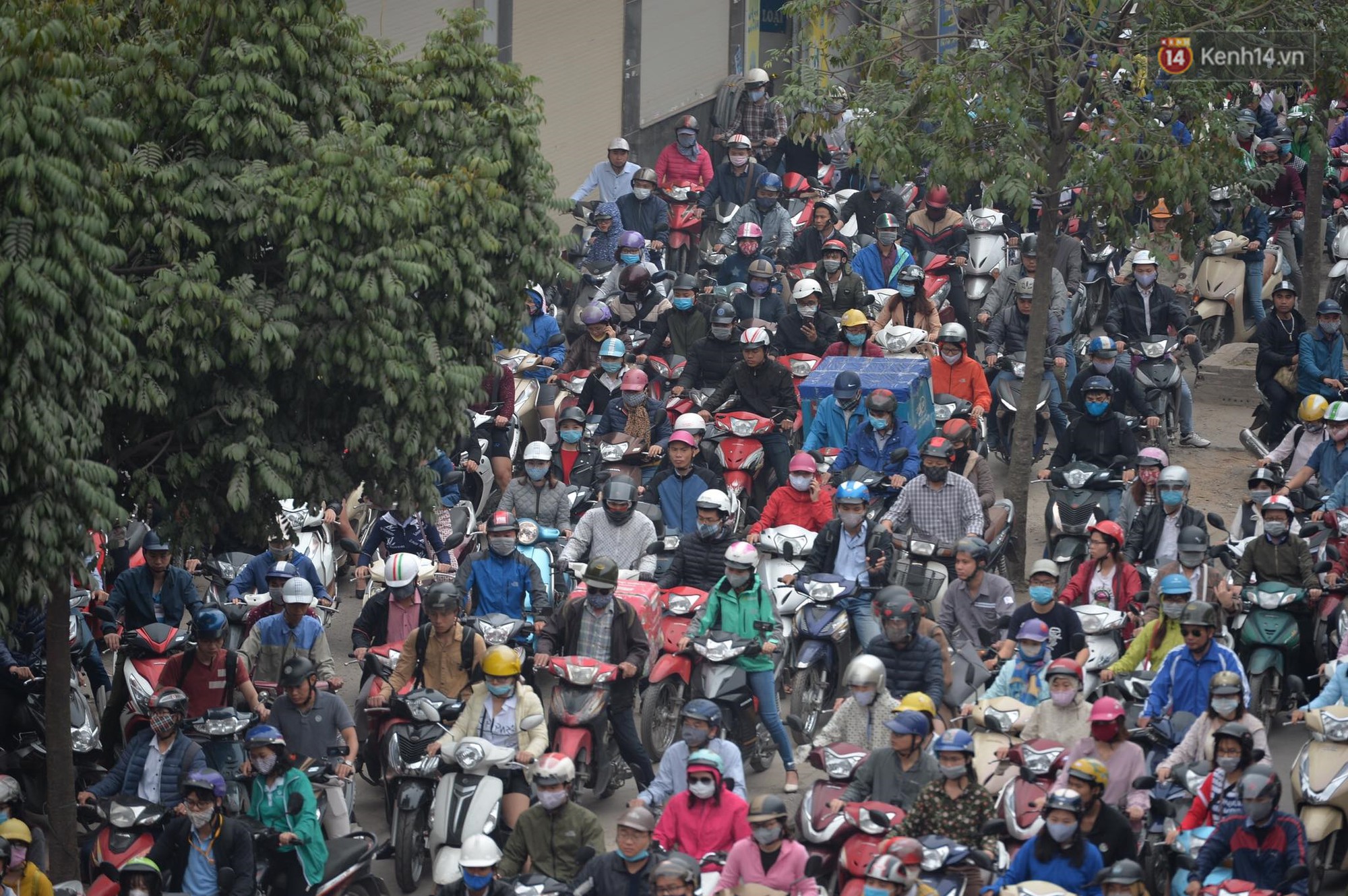 Hà Nội: Ùn tắc kinh hoàng trên đường Vành đai 3, hàng nghìn phương tiện chôn chân từ sáng sớm